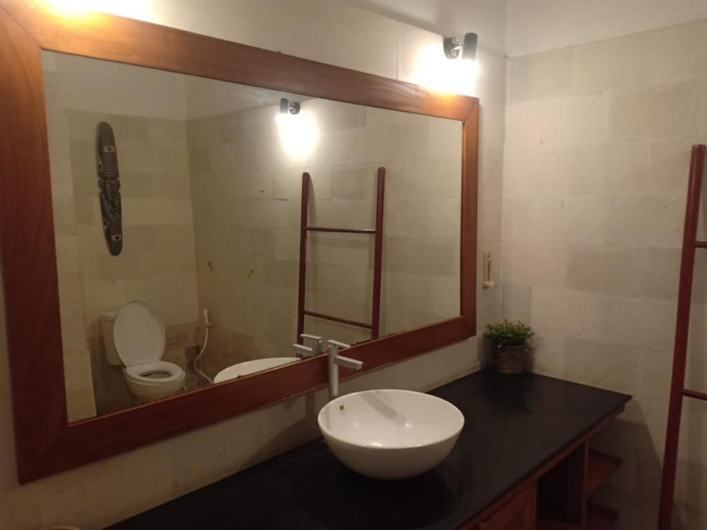 Aaliku Bungalows Τζίλι Τραγουανγκάν Εξωτερικό φωτογραφία