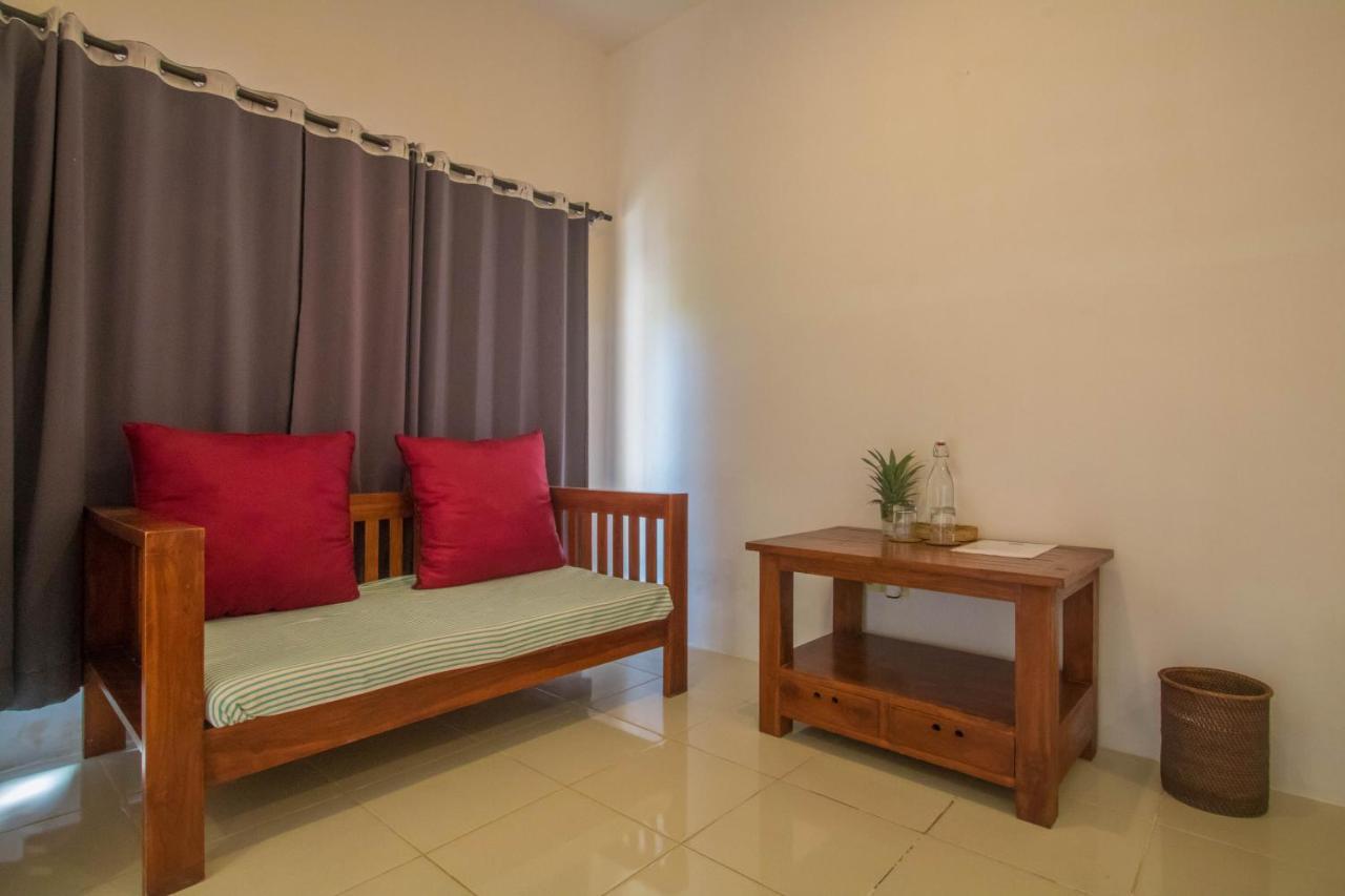 Aaliku Bungalows Τζίλι Τραγουανγκάν Εξωτερικό φωτογραφία